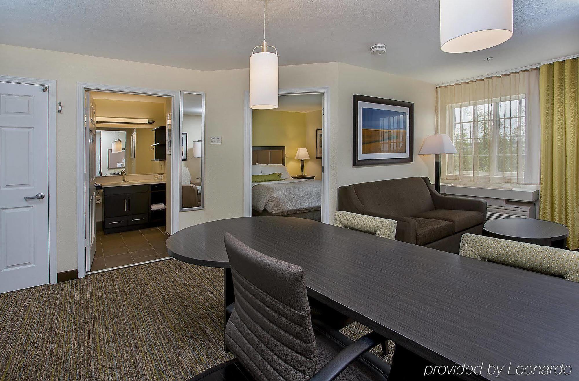 Candlewood Suites Louisville Airport By Ihg Eksteriør bilde